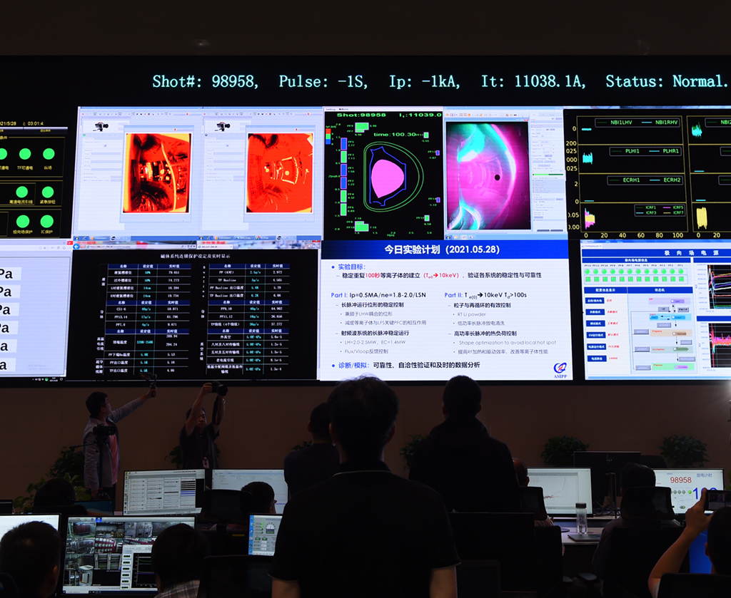 5��28���賿����ȫ����(d��o)�п��R�˺˾�׃��(sh��)��b�ã�EAST�����ƴ�d����Ļ�@ʾ1.2�|�z�϶ȵ��x���w�\(y��n)��ͻ��100���˲�g�����A��ӛ�� ���� �z