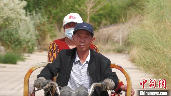 【十年@每一個奮斗的你】內(nèi)蒙古“全國最美家庭”:為家鄉(xiāng)添彩為“綠色”賦能