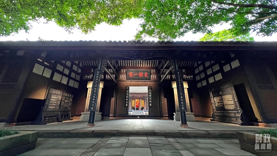  ��ǰ�d�Ғ쌦(du��)(li��n)��һ�T�������~����ǧ�������Ĵ�ҡ��������Ĵ�ͬ�l(xi��ng)������������i��׫�}�������_(t��i)��ҕӛ�ߗ������Ĕz��