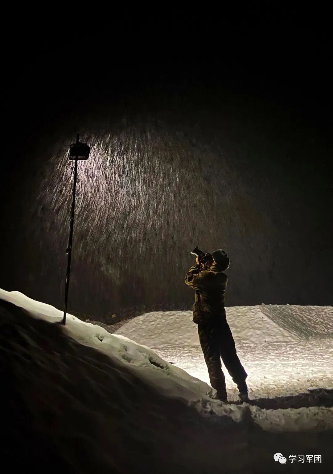 ��(x��)��ϯ���M(j��n)�҂���(zh��n)λح���h��܊ �ںτ�(chu��ng)��