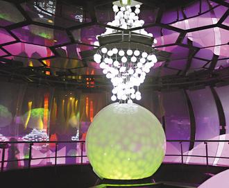 �����^��d�Ϸ����_(d��)6�׵Ą����Cе���䡰�`�š����Ϸ��ۼt���֣����܇�����34000Ƭ���~Ƭ���ӵ�ɭ�����������~Ƭ�ͼ����Ȱl(f��)�����x�Q�B���������Ͻk����������������M(j��n)��һ��ħ��ɭ�����DƬ��Դ���_����(li��n)�ψ�