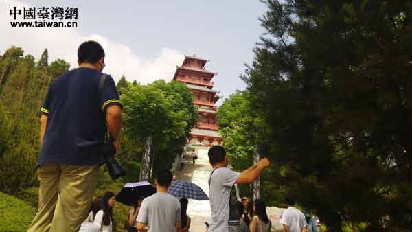 ȫ���W(w��ng)�jý�w����е�ӛ�����M���u���~������Ժ