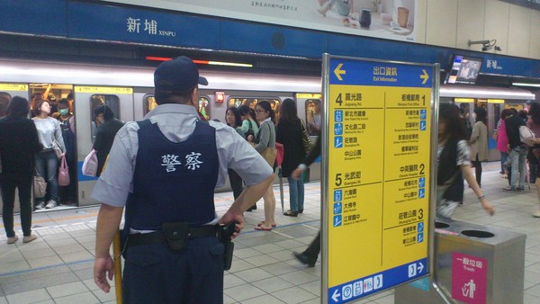 �±��о����ÿ�ՄӆT���^700�˴����Ͼ����S�o(h��)ݠ�^(q��)���\վ��ȫ