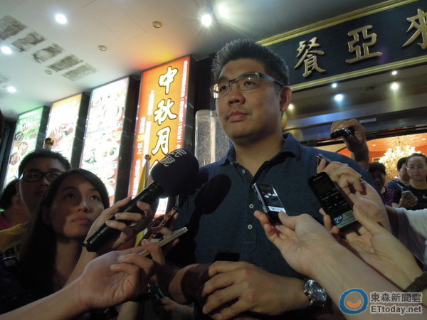 �B�������g��ϯ��һ��(g��)���gͦ�B��Ԯ��(hu��)�������(hu��)��Ҳ푑�(y��ng)�������v�ă�(n��i)�ݡ�