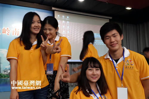 �ɰ���W���X����