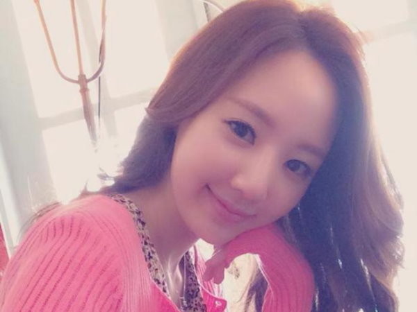 ���|(zh��)��ŮElise Ch���300�f(w��n)Ԫ�����۾Ȟ�(z��i)