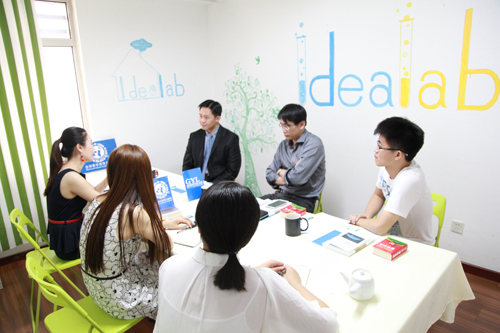 臺灣中華菁英會主席張仕賢博士參訪全球青年領(lǐng)導(dǎo)力聯(lián)盟北京總部 臺灣中華菁英會主席張仕賢博士參訪全球青年領(lǐng)導(dǎo)力聯(lián)盟北京總部