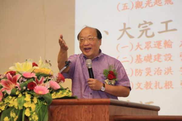 胡志強:“大臺中三環(huán)線”更符合成本效益與市民需求 胡志強:“大臺中三環(huán)線”更符合成本效益與市民需求