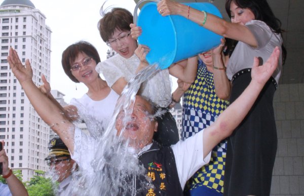 ��־��(qi��ng)��ɱ�Ͱ����(zh��n)���c(di��n)�����˘����������������_ý�D��