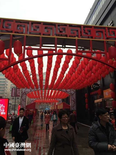 2��15�����H��С�꣬�̈�(ch��ng)ǰ�˲�������t���\�߸ߒ���