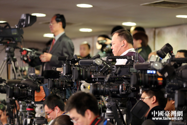 3��2�գ�ȫ��(gu��)���f(xi��)ʮ�������Ε�(hu��)�h���l(f��)����(hu��)��������(hu��)��һ�����l(f��)���d�e�����D��F(xi��n)��(ch��ng)ӛ�ߡ�