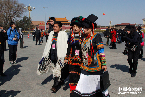 �M�D��ȫ�����f(xi��)ʮ�������Ε�(hu��)�h�_Ļ��(hu��)��Ӱ