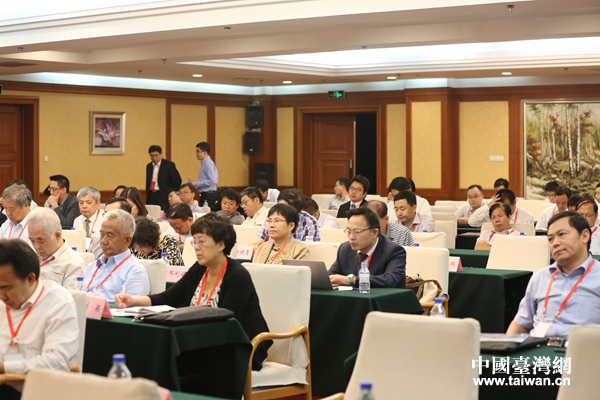 ��ʮ���Ãɰ��P(gu��n)ϵ��ӑ���]Ļʽ�F(xi��n)��