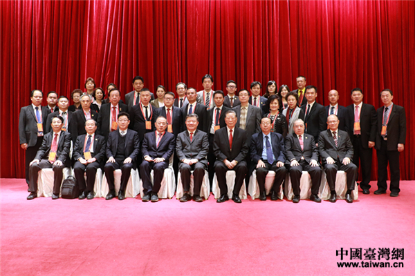 ȫ��(gu��)�˴�ί��(hu��)��ί�T�L(zh��ng)���Ї�(gu��)�y(t��ng)�ٕ�(hu��)����(hu��)�L(zh��ng)��ú́��޵؅^(q��)�y(t��ng)�ٕ�(hu��)(li��n)�Ͽ���(hu��)�L��(w��n)�F(tu��n)һ�к�Ӱ����