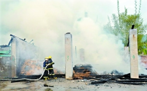 中大南方學(xué)院“男神”老師刷爆學(xué)生朋友圈(圖) 中大南方學(xué)院“男神”老師刷爆學(xué)生朋友圈(圖)