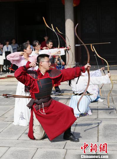 ���ݴ�W(xu��)�����y(t��ng)��ˇչʾ���@����W(xu��)�ӂ��������޵¾���