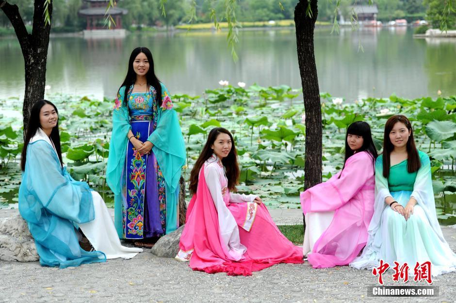 ������У���I(y��)����(chu��ng)�⡰�h���L(f��ng)�����I(y��)��