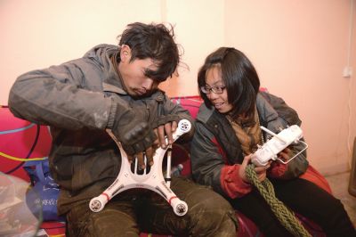 ه�􌦺�����ʮ�ֺ��棬�����b��������������һ�۽M�b��