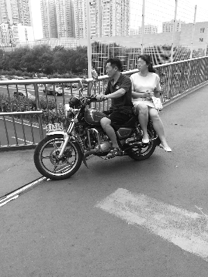 ��Ħ�д��d�˿�ֱ���_���^�������