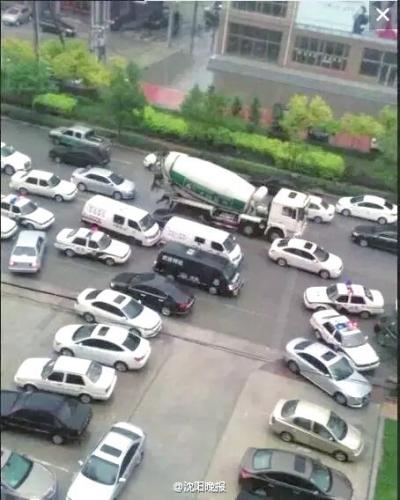 遼寧運鈔車司機持槍搶劫押運款 或因債務(wù)鋌而走險 遼寧運鈔車司機持槍搶劫押運款 或因債務(wù)鋌而走險