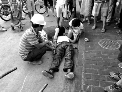 ���t��Ů�ӡ���ïӢ�鸵�ĝM���˹��������������A��l(f��)