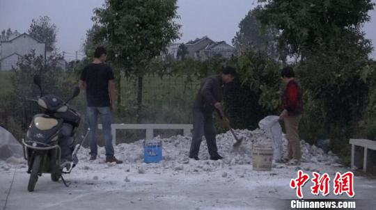 �Ͼ����R�����������ع�40С�r(sh��)����(d��ng)?sh��)ؾ���Ҽґ���ʯ�ҷ��T���� ���� �z