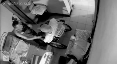 �б�ķŰ����Ѯ���˱���һ�� �O(ji��n)�����´��ˮ���