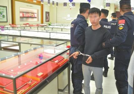 10��18�����������������°l(f��)�錚��ָ�J(r��n)�����F(xi��n)����