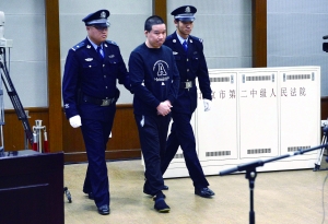 男子因口角失控殺死前妻 庭審現(xiàn)場多次失聲痛哭 男子因口角失控殺死前妻 庭審現(xiàn)場多次失聲痛哭