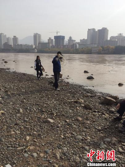 �m��־Ը�߱��o(h��)ĸ�H�� �����o�˙C(j��)����λ��������