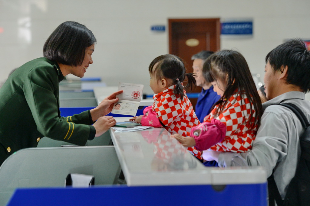 1��27����ʯ���f߅���z��վ�ęz��T��С�����k�����m(x��)�� ���A��l(f��)����Сѩ �z��