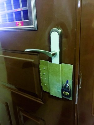 ����Ůʿ�ڷ��I�T�i�����FƤ�������ӣ������i�i������