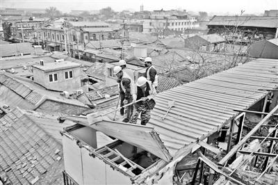 ����(b��o)Ӎ ���������ǅ^(q��)��řڽֵ���(du��)λ��������(n��i)�������e�^���A��@�e�^�ͱ�����ܰ�@�e�^3̎�e�^플��`���M(j��n)�в��������e�_(d��)��ǧƽ���ס�������λ�������22̖(h��o)�������e�^���ǚvʷ�ϵ�����С�P�ɵĹʾ�����픱����ⷽ�w���200ƽ�����`��Ҳ��һ�������