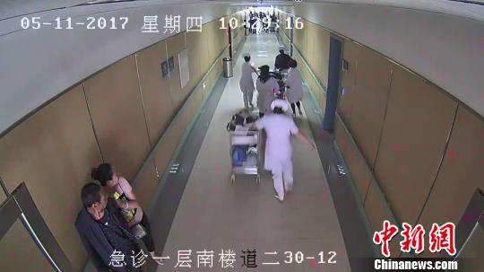 ɽ������ͻ�l(f��)�Ĺ������r���Σ����xİ�����������D��