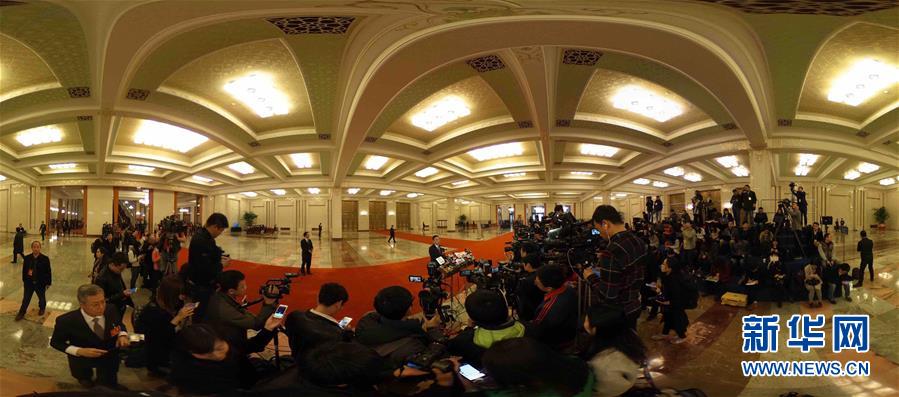 ���ɕ�(hu��)���˴��]Ļ��360�ȿ��ɕ�(hu��)