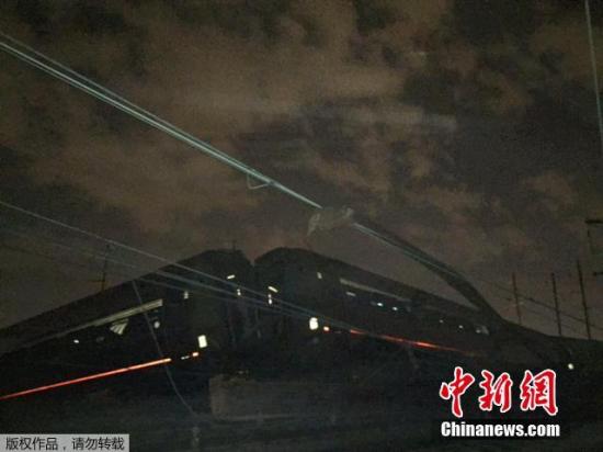 ������(d��ng)?sh��)ؕr(sh��)�g5��12������һ�������F·��˾�Ļ�܇���M(f��i)�Ǹ��m�˸���Ó܉����(d��o)������50���܂�����������(j��)����ȫ���V����˾(NBC)�M(f��i)���ҕ�_(t��i)��(b��o)������(d��ng)?sh��)عنT�Q��8��10��(g��)܇��Ó܉������50���܂������نT��δ͸¶���ߵ���r���@�л�܇ԭ���ļ~�s�_���Aʢ�D�؅^(q��)��܇���d�мs240����