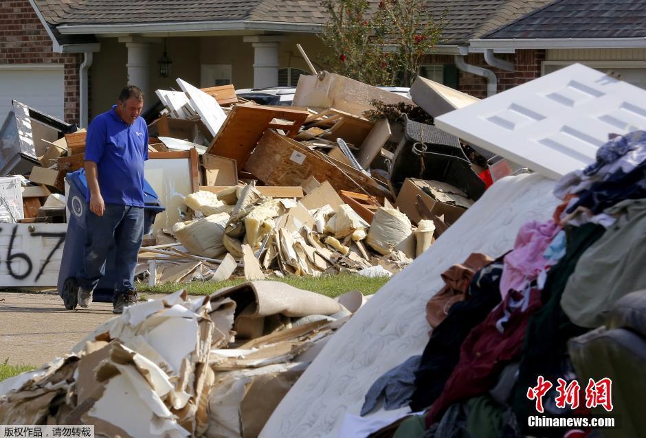 ����·��˹�����ݺ��(z��i)�^��һƬ�ǽ�