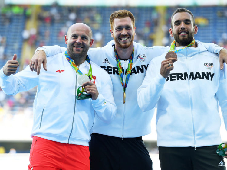 �DƬĬ�J(r��n)��(bi��o)�}