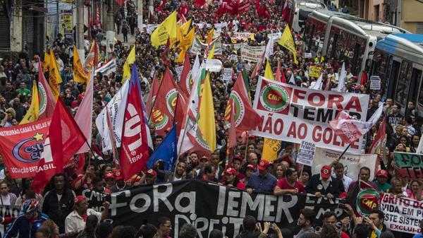 �DƬĬ�J(r��n)��(bi��o)�}