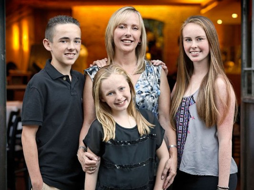 �ڂ�������̩��������ĸ�H�c�������(�DƬ�����ݡ�����̩���ṩ)