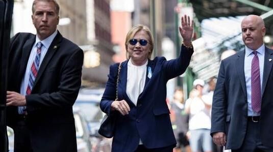 外媒關(guān)注希拉里“搖晃”:或?qū)⒒蝿用绹筮x格局