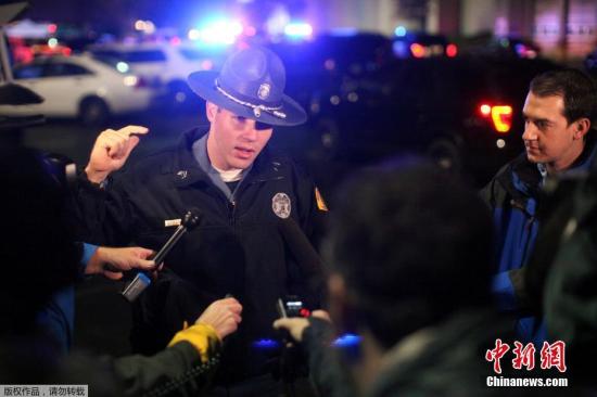 ��(d��ng)?sh��)ؕr(sh��)�g9��23�գ�λ�������Aʢ�D�ݲ����D��һ�����鿦˹���أ�Cascade Mall�����̈���(n��i)�l(f��)�����������������4���������܂��˔�(sh��)��δ�_�����D���Aʢ�D�ݾ����R�ˡ�������˹�ڬF(xi��n)����ӛ�߽�B��r��