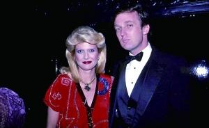 ����������Թ��ǰ���༴���f����ĸ�H���f������ɫ˥��