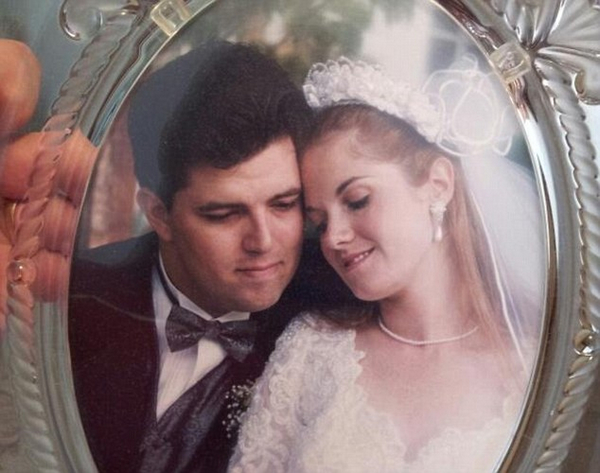 美國(guó)男子用無人機(jī)跟蹤妻子獲出軌證據(jù) 美國(guó)男子用無人機(jī)跟蹤妻子獲出軌證據(jù)