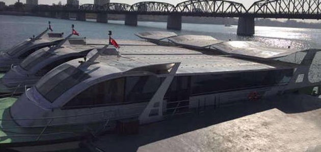 ���س��rƽ�����A��ͧ ��(d��ng)��ȫ��̫�(y��ng)(�D)