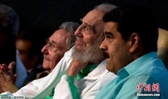 �Y�ψD:2016��11��26��,�Ű�ǰ�I(l��ng)��(d��o)�˷Ƶ �����˹���_ȥ�����Ű͹ٷ��W(w��ng)վ�������l(f��)���Ƶ �����˹���_�ڱ���15���Ĕz�ăɏ���Ƭ,�@�ǷƵ �����˹���_���һ��Ҋ�T�ڈ�(b��o)�˵���Ƭ���D�鿨˹���_��ϯ�cף���ľ�ʮ�q���յ����(hu��)��