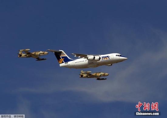 ��?sh��)ؕr�g11��29��,һ���d��81�˵�Avro RJ85�͙C�ڸ炐�ȁ���������(j��)�����ֺ��������������Ơ����߇��H�C���ڹٷ��罻�W(w��ng)վ�l(f��)����Ϣ�Q,���C�͙Cע��̖��CP2993���C���d��72���˿ͺ�9���C�M�ˆT���D��ԓ�C���Y�ψD��