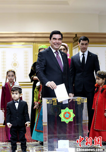 ���F(xi��n)�ο��y(t��ng)�e�����¹�÷���(�D��)���M��ͶƱ��<a target='_blank' ><p  align=