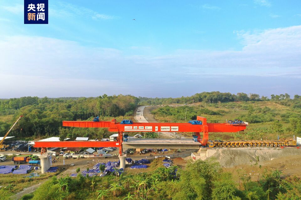 雅萬高鐵全線箱梁架設(shè)任務(wù)順利完成 鋪軌通道全面打通