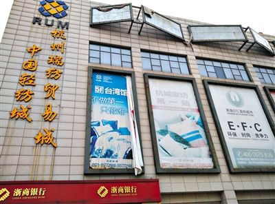 �����Ԣ��������700�f(w��n)�F(xi��n)�� ����5����ȡ15�|